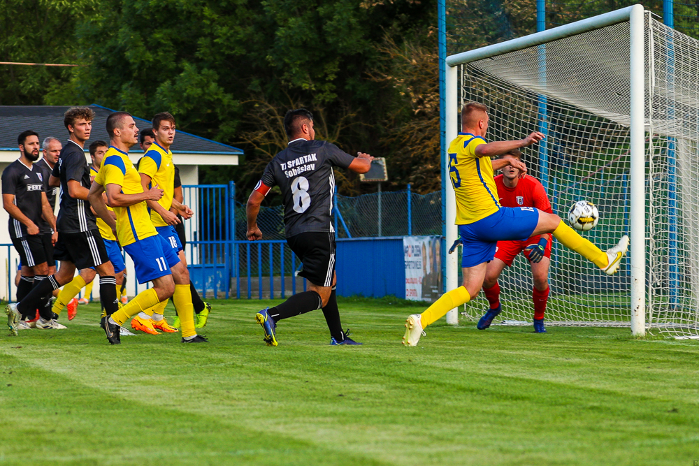 SK Senco Dobravka vs TJ Spartak Soběslav (77 of 47)
