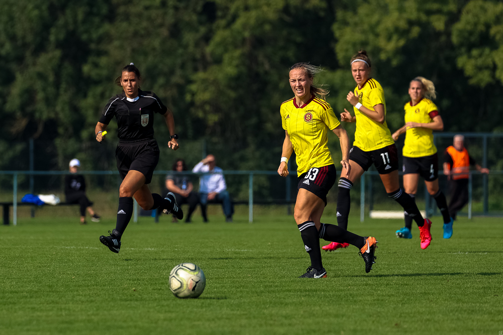 W FC Viktoria Plzeň vs AC Sparta Praha (32 z 75)