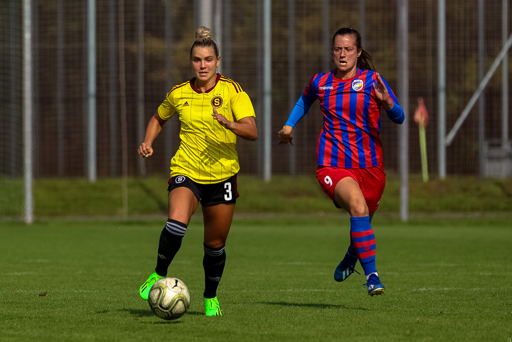 W FC Viktoria Plzeň vs AC Sparta Praha (39 z 75)