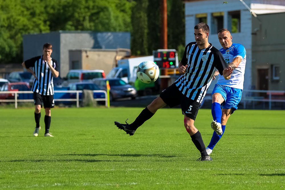 SK Smíchov Plzeň vs TJ Slavoj Koloveč (16 z 90)