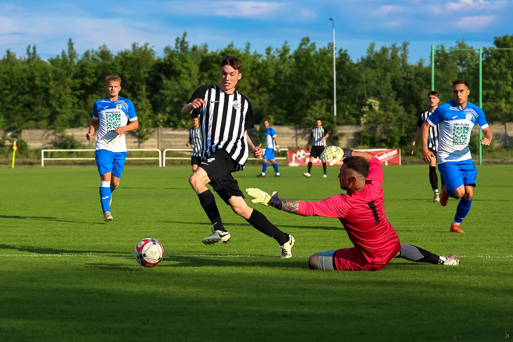 SK Smíchov Plzeň vs TJ Slavoj Koloveč (76 z 90)