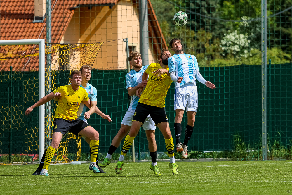 TJ Sokol Lhota vs SK Rapid Plzeň (44 of 52)
