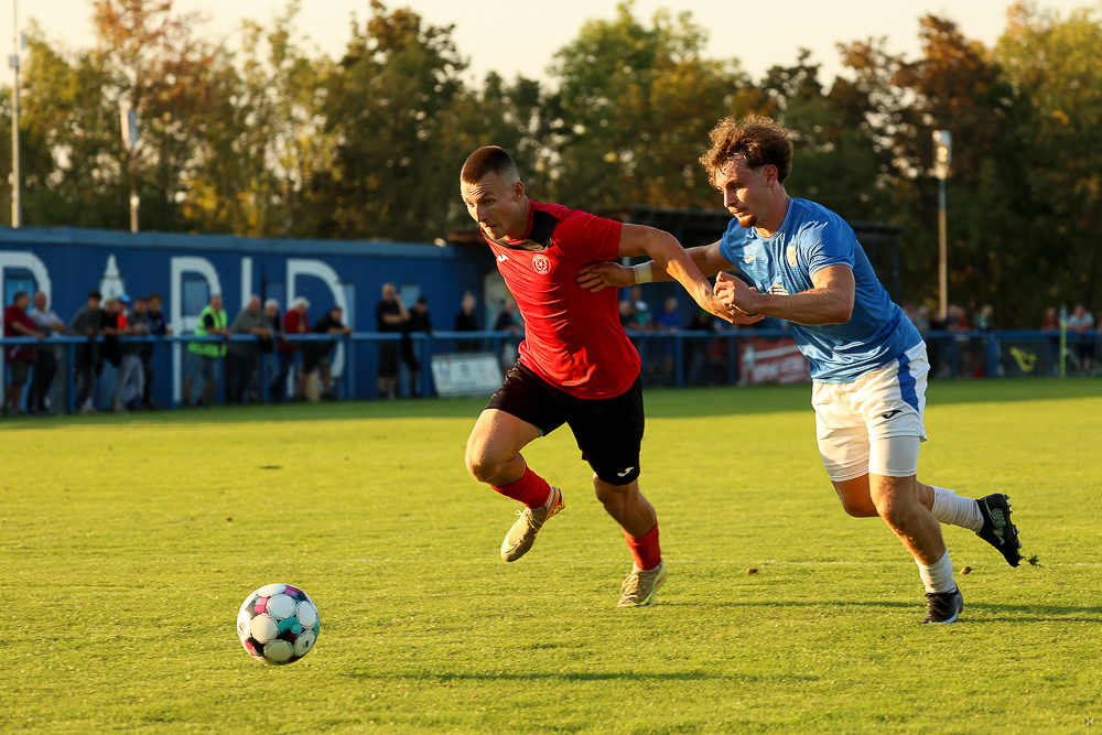 SK Rapid Plzeň vs TJ Holýšov (29 of 34)