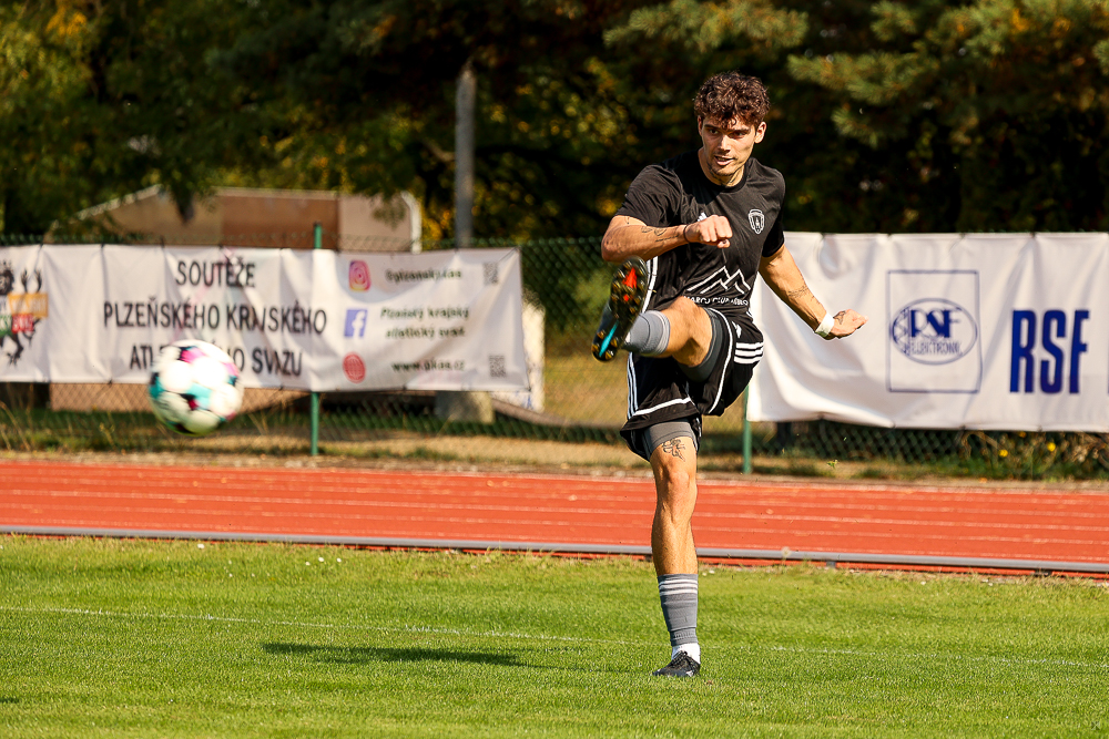 TJ Baník Stříbro vs FC Rokycany B (27 of 59)