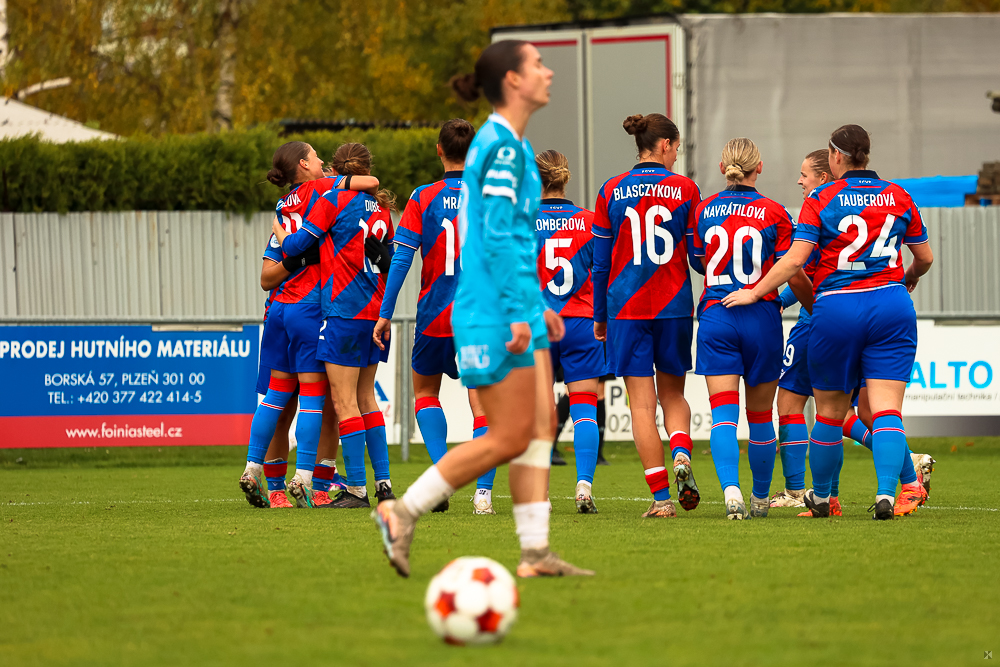 W FC Viktoria Plzeň vs Prague Raptors FC-67